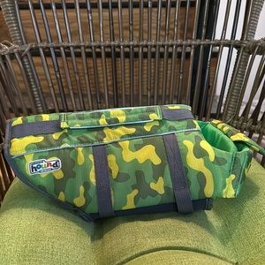 NWOT Outward Hound flotation vest Sz Small for dogs